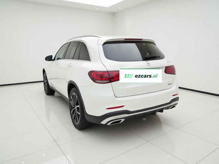 GLC 2022 Facelift GLC 260 L 4MATIC Luxury photo 4
