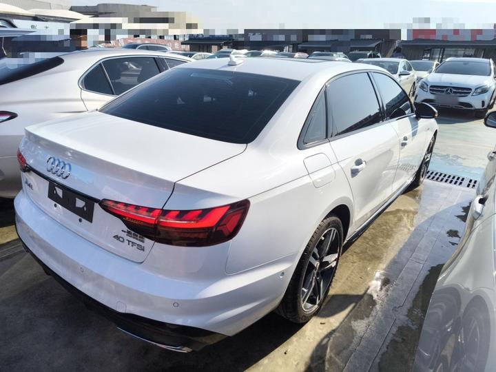A4L 2022 40 TFSI Luxury Dynamic photo 4