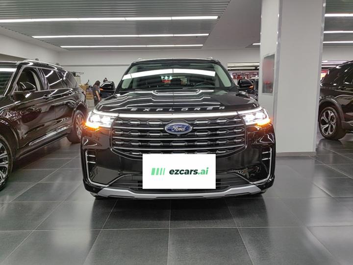 Explorer 2024 2.3T EcoBoost AWD Titanium 7-Seater photo 2