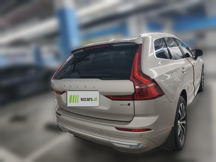 XC60 2023 B5 AWD Luxury photo 5