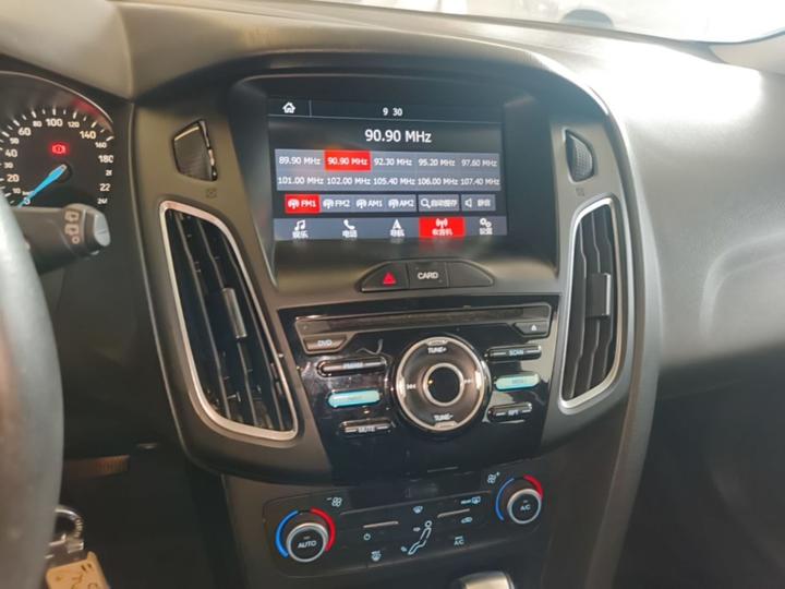 Focus 2017 Hatchback 1.6L AT Fashion photo 8