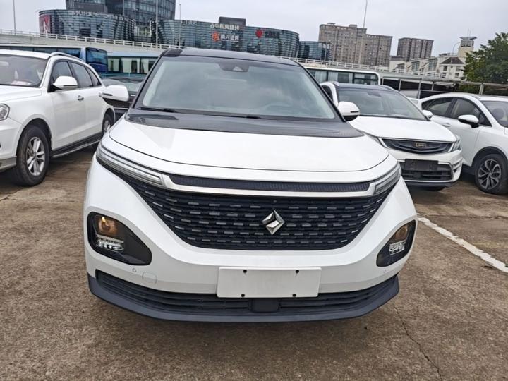 RM-5 2019 1.5T CVT 24 Premium 5-Seater photo 2