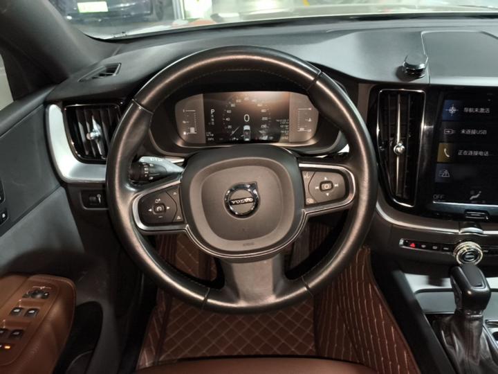 XC60 2021 T5 AWD Luxury photo 6