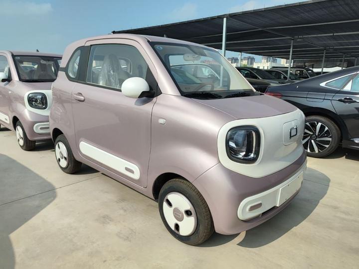 Bestune Pony 2026 222km Plus photo 3