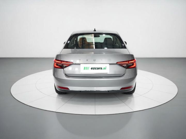 Superb 2023 Facelift TSI280 DSG Exclusive photo 3