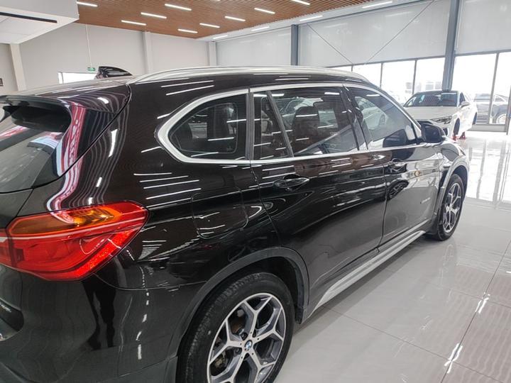 X1 2018 xDrive20Li Exclusive photo 4