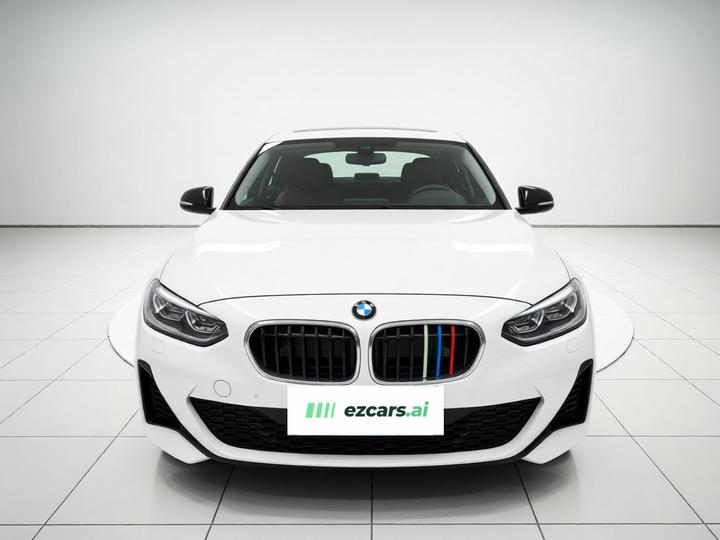 1 Series 2019 118i M Sport Package photo 2