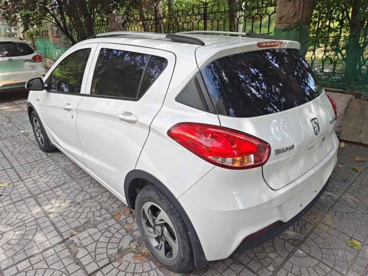 310 2016 1.2L MT Comfort photo 4