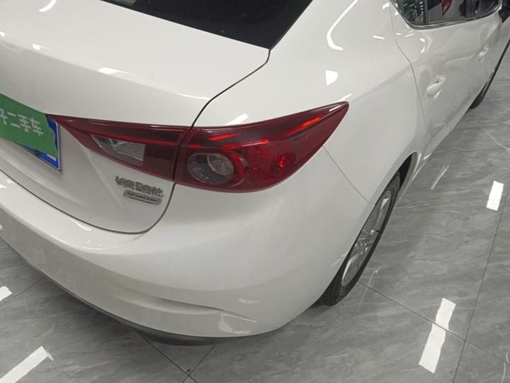 3 Axela 2014 Sedan 1.5L AT Luxury photo 7