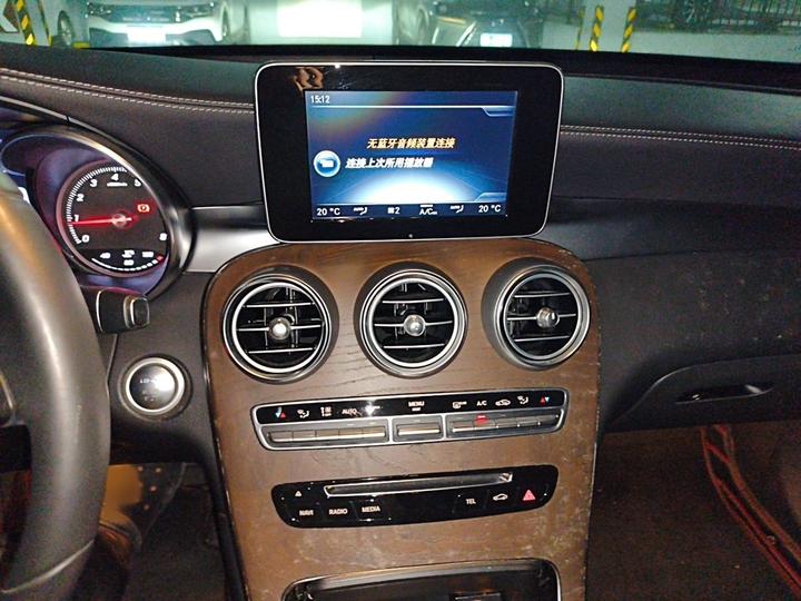 GLC 2016 GLC 300 4MATIC Dynamic photo 5