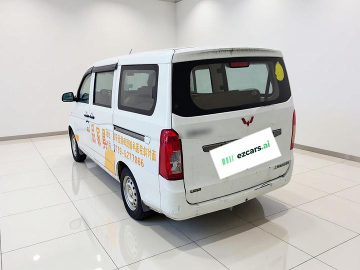 Wuling Rongguang V 2015 1.2L photo 4