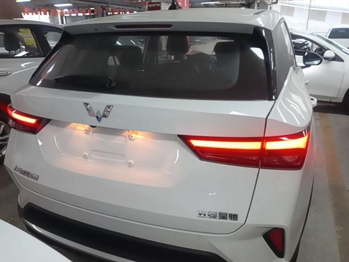Wuling 2026 1.5L CVT photo 3