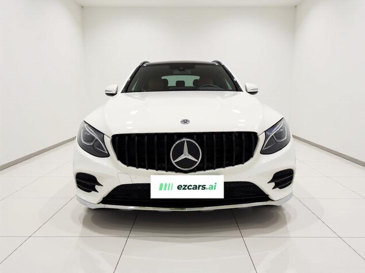 GLC 2017 GLC 260 4MATIC Dynamic photo 2