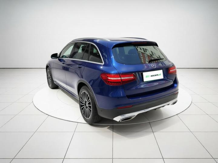 GLC 2019 GLC 200 4MATIC photo 4