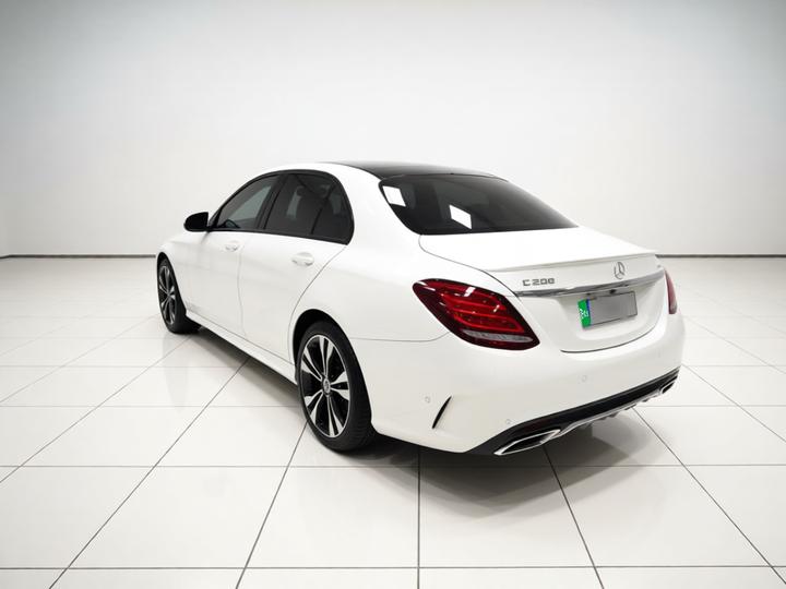 C-Class 2017 Facelift C 200 Sport 4MATIC photo 4