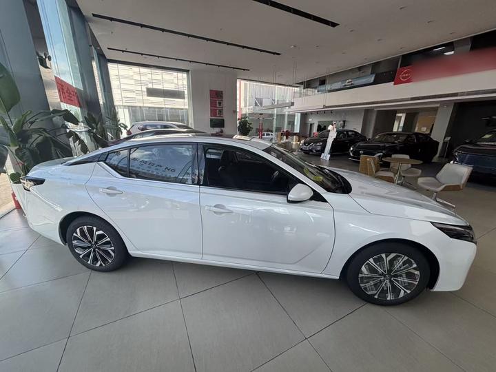 Teana 2026 2.0L Comfort photo 3