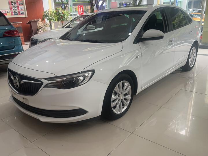 Excelle 2021 Facelift Classic 1.5L AT Elite photo 3