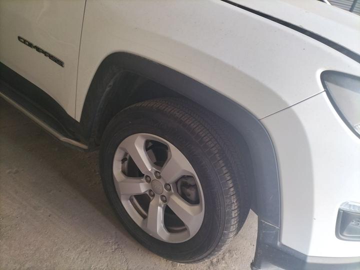 Compass 2017 200T AT photo 8