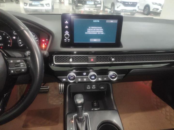 Civic 2023 HATCHBACK 240TURBO CVT photo 8