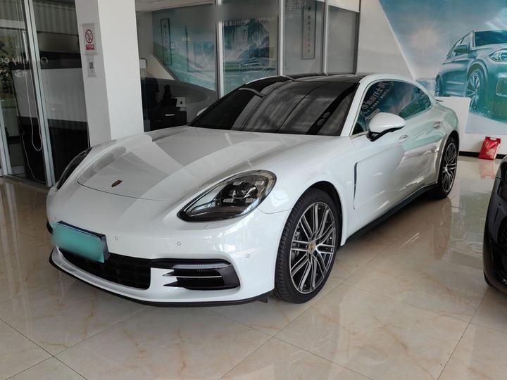 2019 Panamera 4 Executive Extended 2.9T
