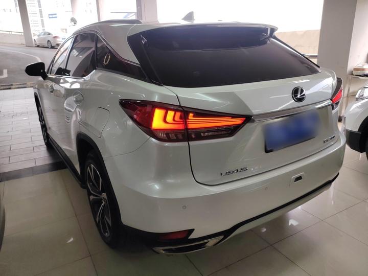 RX 2020 Facelift 300 AWD Elegant photo 4