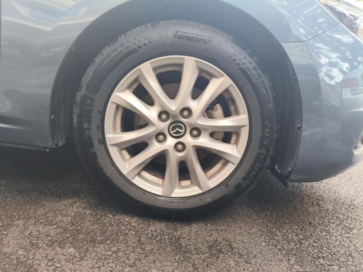 3 Axela 2017 Sedan 1.5L AT Luxury China V photo 8