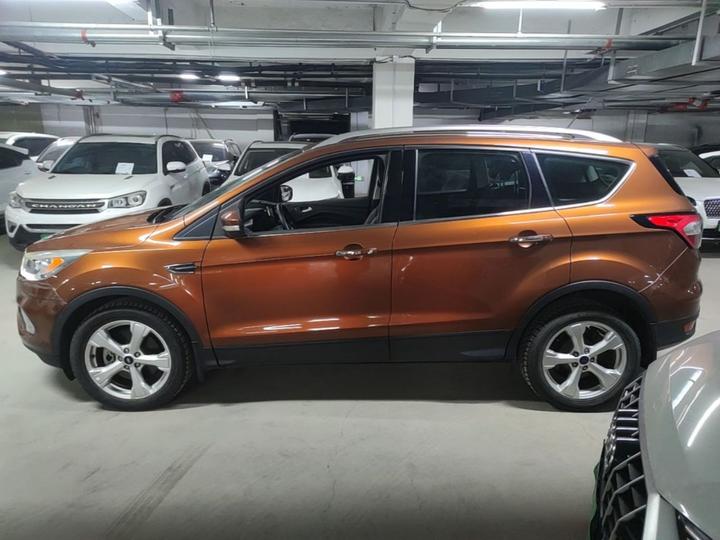 Kuga 2017 EcoBoost 245 AWD photo 4