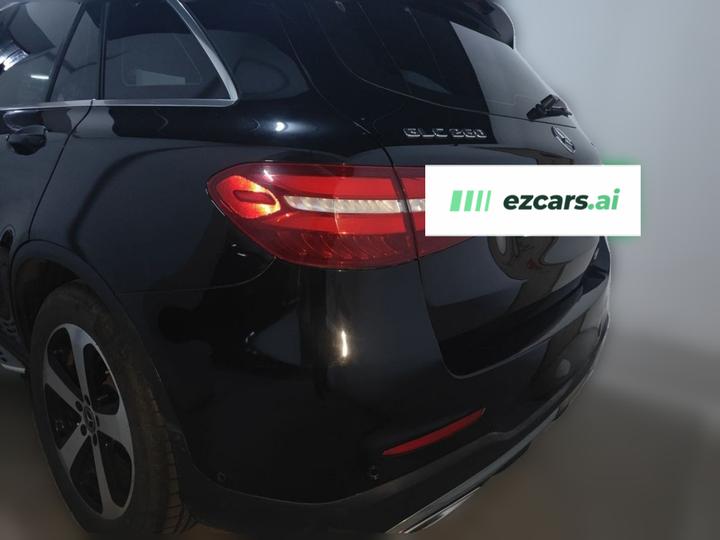 GLC 2017 GLC 260 4MATIC Luxury photo 4