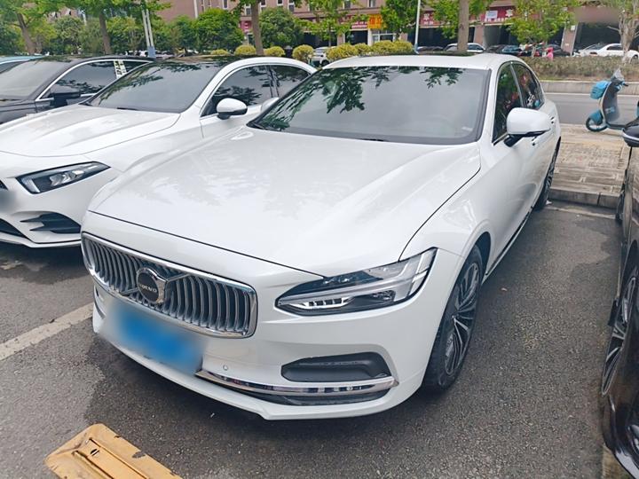 S90 2023 B5 Luxury