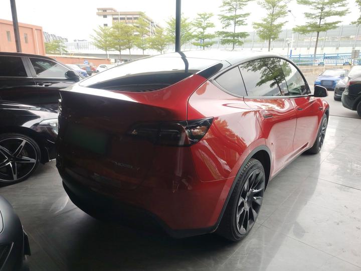 Model Y 2021 Long Range AWD photo 4