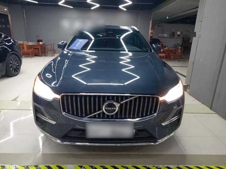 XC60 2024 B5 AWD Luxury photo 2