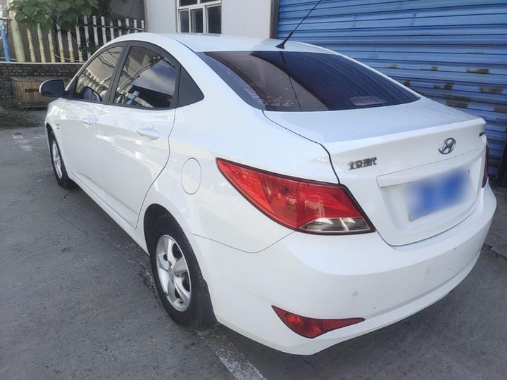 Verna 2014 1.4L MT Smart GLS photo 4