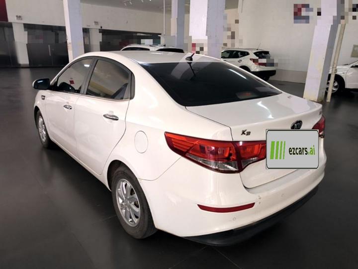 K2 2015 Sedan 1.4L MT GLS photo 4