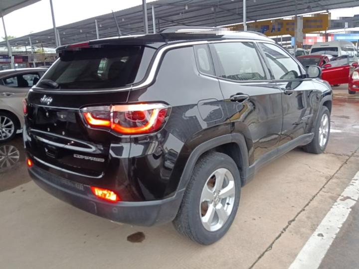 Compass 2019 220T AT photo 4