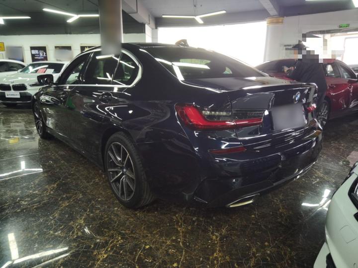 3 Series 2022 325Li M Sport Package photo 4
