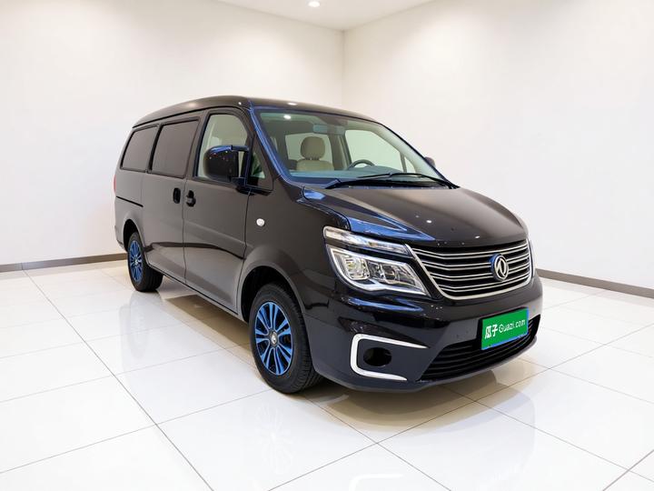 Lingzhi 2019 M5L 1.6L 7-Seater China VI photo 3