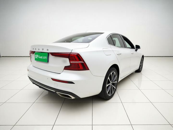 S60 2021 T4 Luxury photo 4