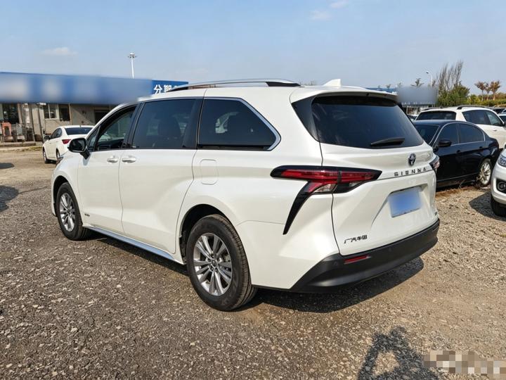 Sienna 2021 2.5L Hybrid Comfort photo 4