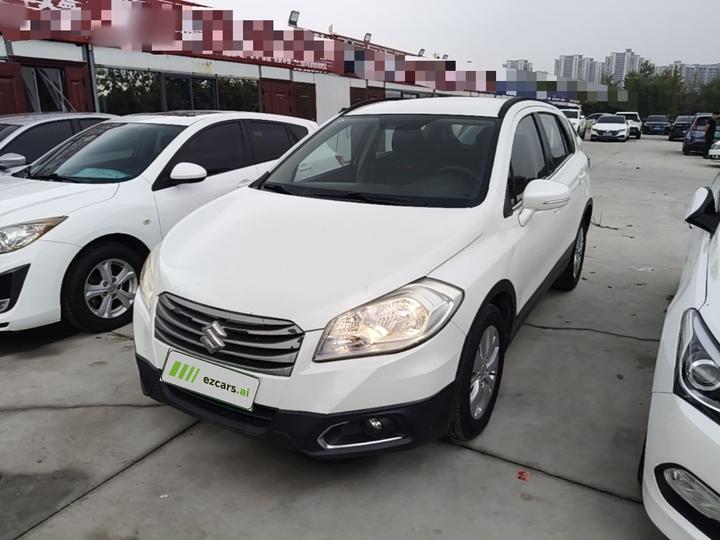 2015 1.6L CVT RWD Progressive