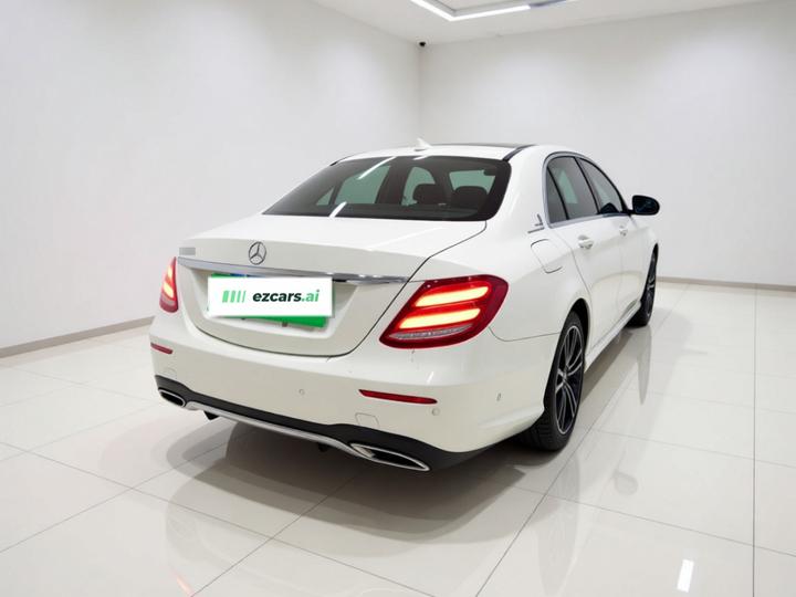 E-Class 2019 Facelift E 300 L Sport Luxury photo 6