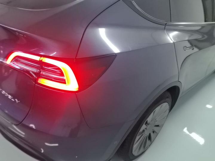 Model Y 2022 Facelift RWD photo 7