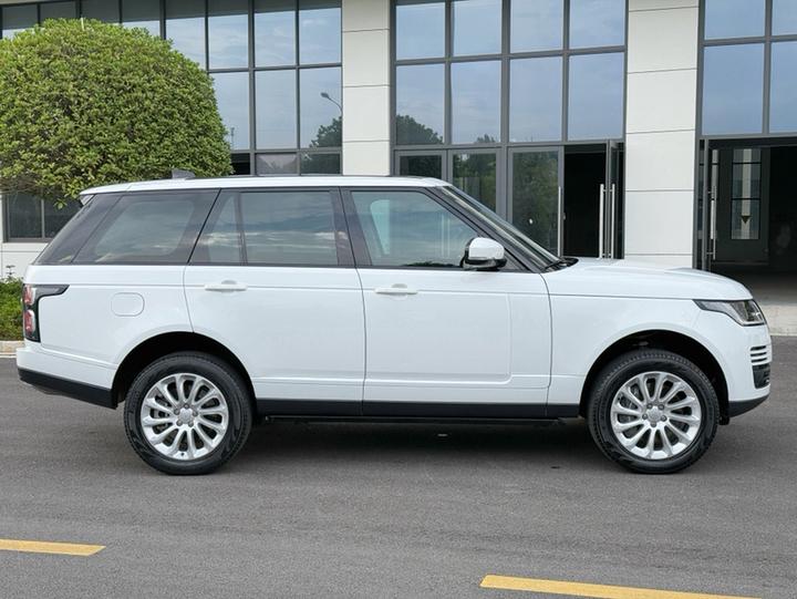 Range Rover Executive Parallel Import photo 4