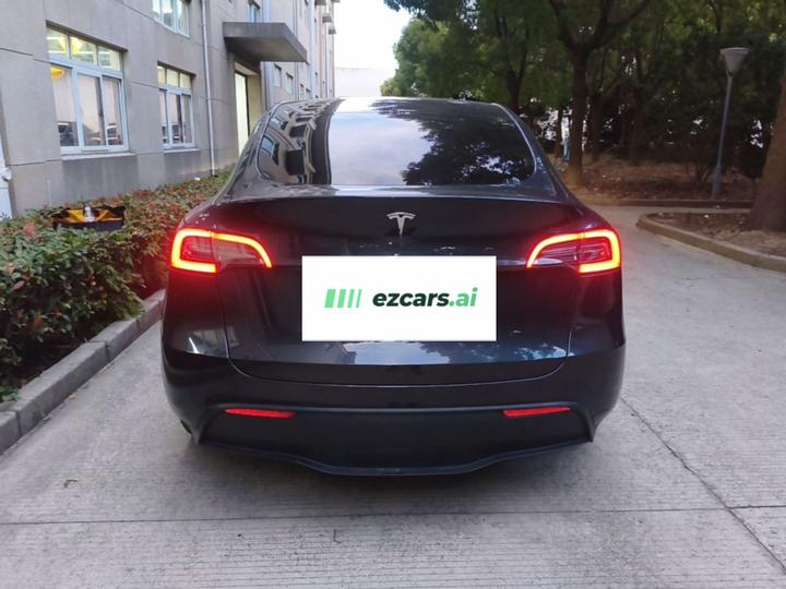 Model Y 2024 RWD photo 5