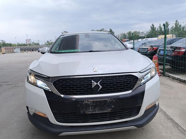 6 2016 1.6T Luxury THP160 photo 2