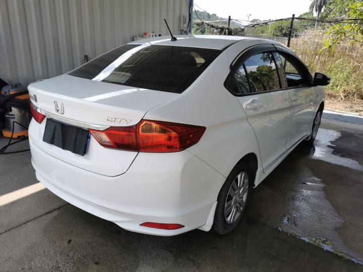 2017 1.5L CVT Comfort photo 6