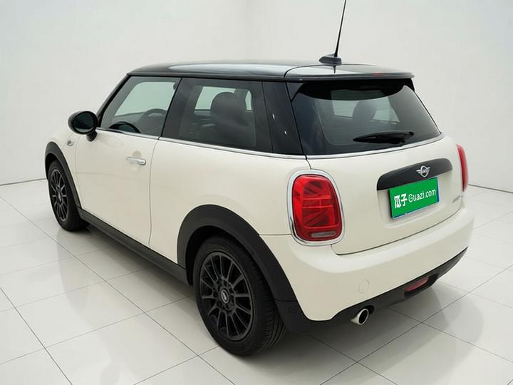 2019 1.5T COOPER Classic photo 4