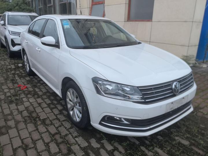 Lavida 2015 1.6L AT Comfort photo 3
