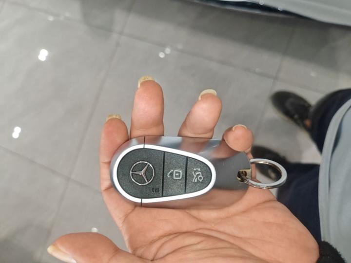 C-Class 2024 C 260 L Sport photo 8