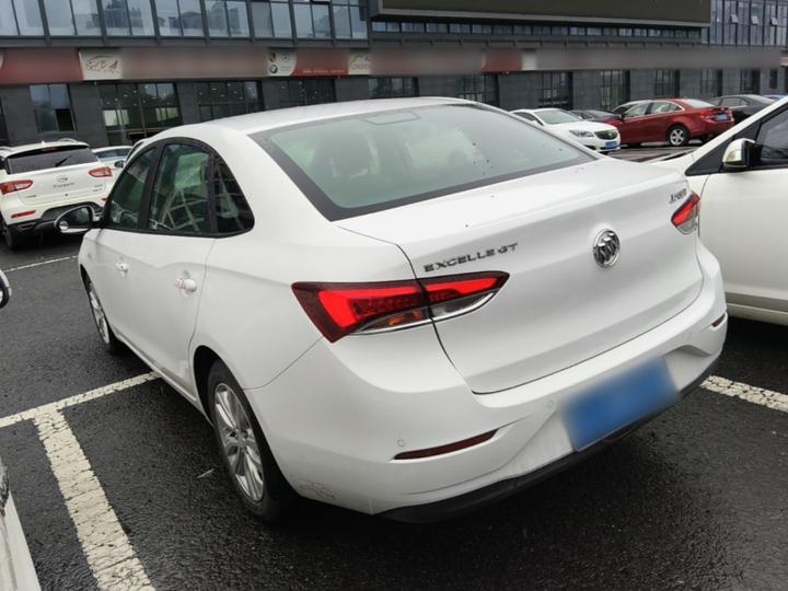 Excelle 2021 Facelift Classic 1.5L AT Elite photo 4