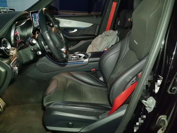 GLC AMG 2018 AMG GLC 63 4MATIC+ photo 7